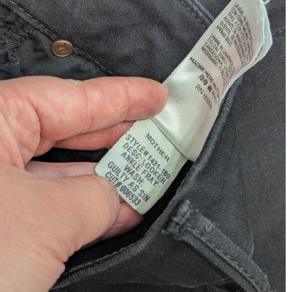 MOTHER Looker Ankle Fray Skinny Jeans Guilty As Sin Black Distressed Womens 28 - Picture 7 of 7